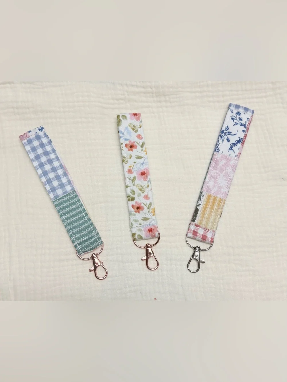 Handmade Floral Wristlet Keychain Strap - White Floral 5.5” long